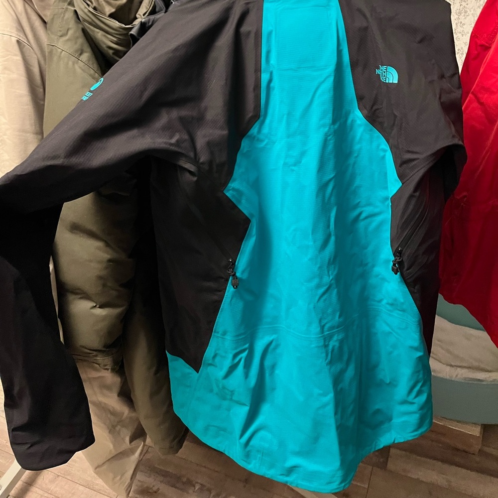 Women’s The North Face Gray and Teal Steep Series Jacket - Picture 6 of 7